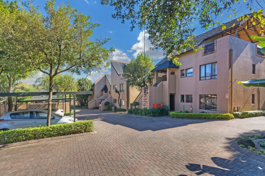 2 Bedroom Property for Sale in Sunninghill Gauteng