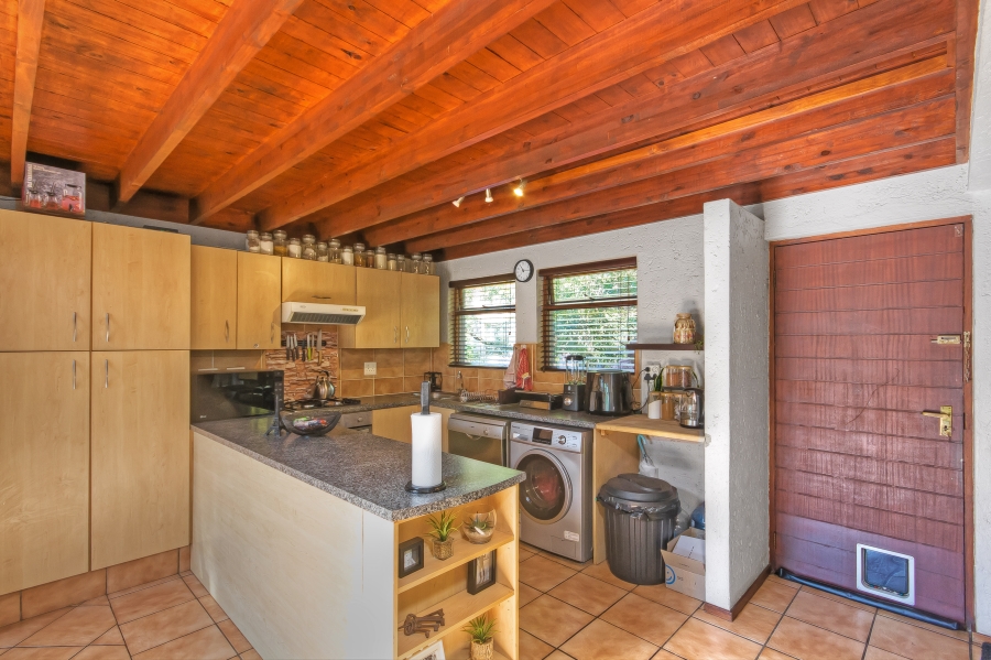 2 Bedroom Property for Sale in Sunninghill Gauteng
