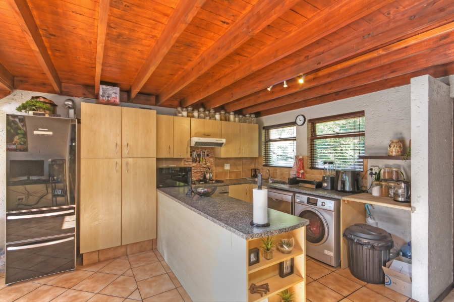 2 Bedroom Property for Sale in Sunninghill Gauteng