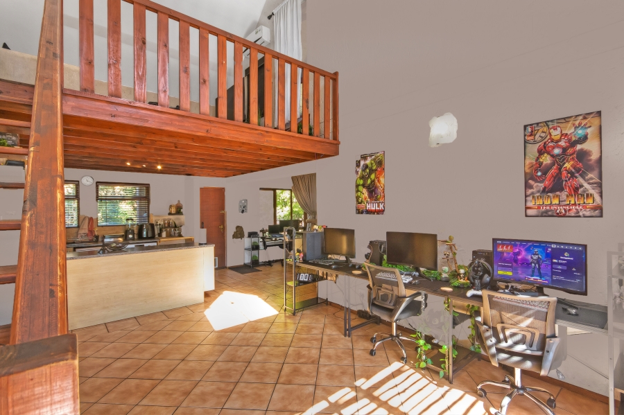 2 Bedroom Property for Sale in Sunninghill Gauteng