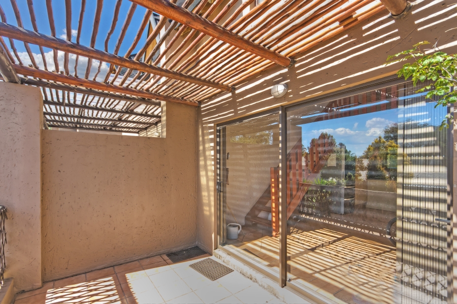 2 Bedroom Property for Sale in Sunninghill Gauteng