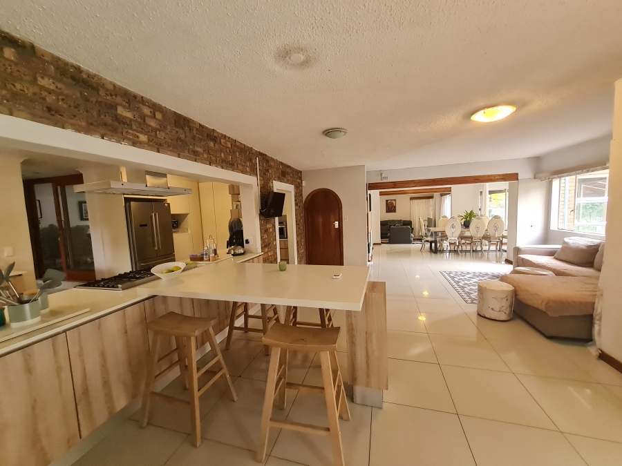 To Let 7 Bedroom Property for Rent in Bryanston Gauteng