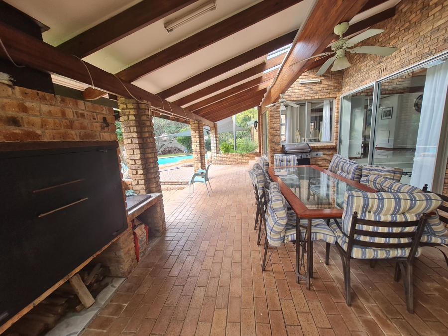 To Let 7 Bedroom Property for Rent in Bryanston Gauteng
