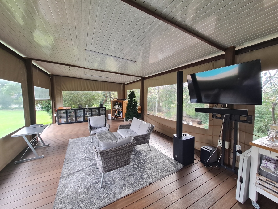 To Let 7 Bedroom Property for Rent in Bryanston Gauteng
