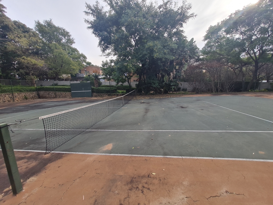 To Let 7 Bedroom Property for Rent in Bryanston Gauteng