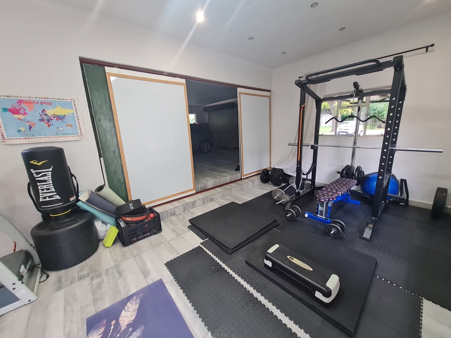 To Let 7 Bedroom Property for Rent in Bryanston Gauteng
