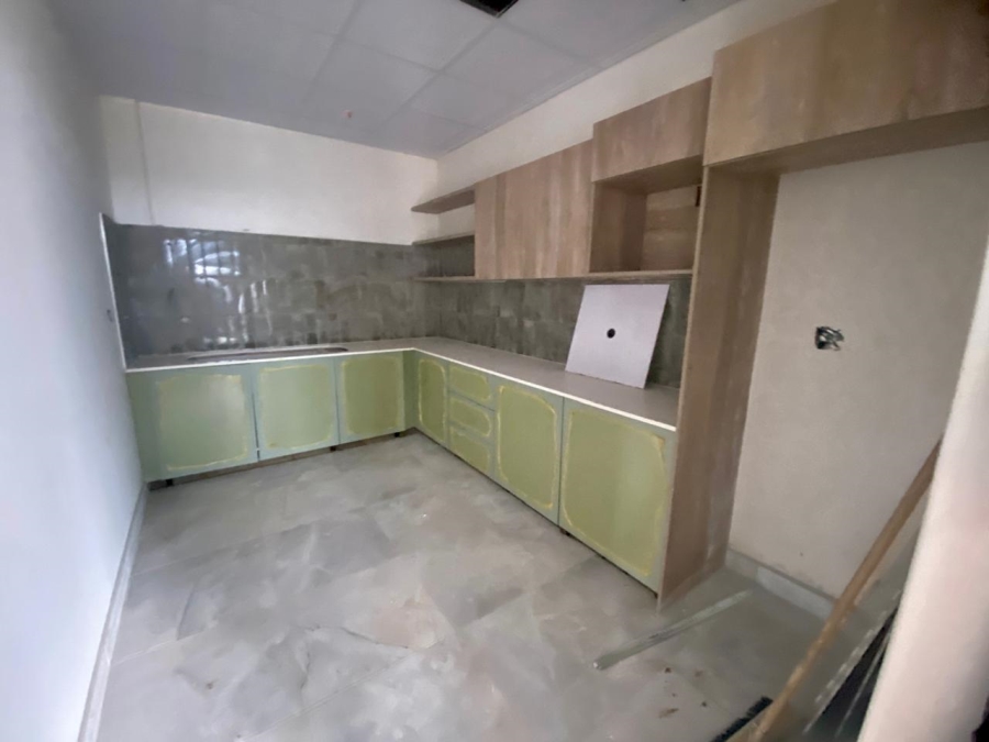 To Let Commercial Property for Rent in Louwlardia Gauteng