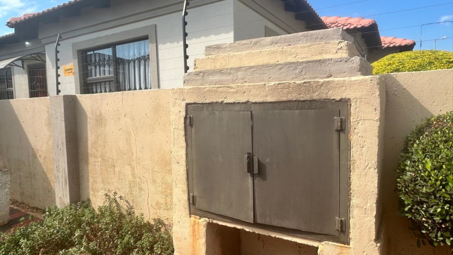 3 Bedroom Property for Sale in The Orchards Gauteng