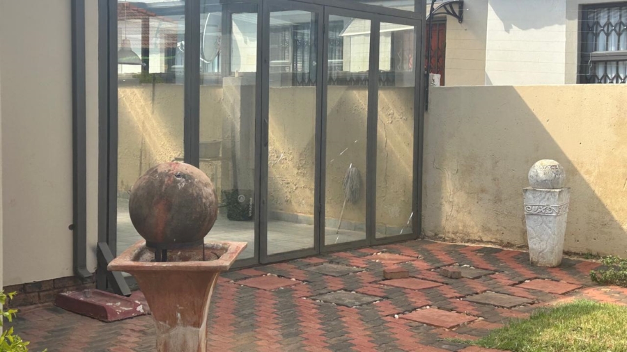 3 Bedroom Property for Sale in The Orchards Gauteng