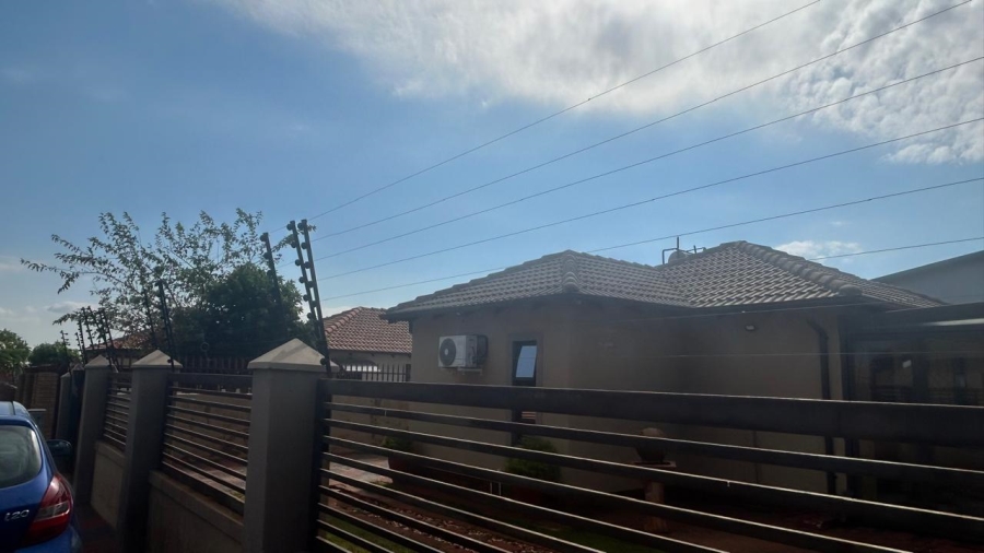 3 Bedroom Property for Sale in The Orchards Gauteng