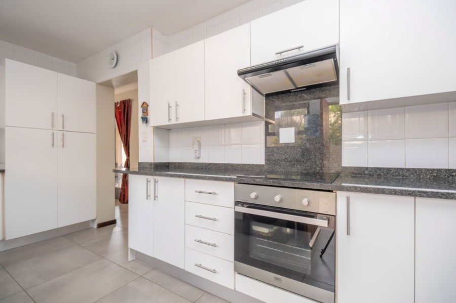 3 Bedroom Property for Sale in Sunninghill Gauteng