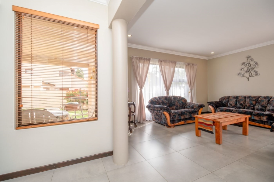 3 Bedroom Property for Sale in Sunninghill Gauteng