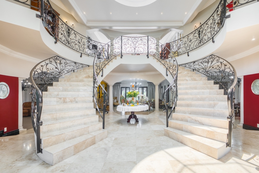 6 Bedroom Property for Sale in Beverley Gauteng