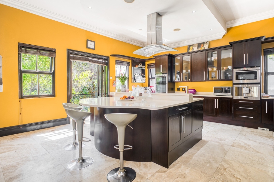 6 Bedroom Property for Sale in Beverley Gauteng