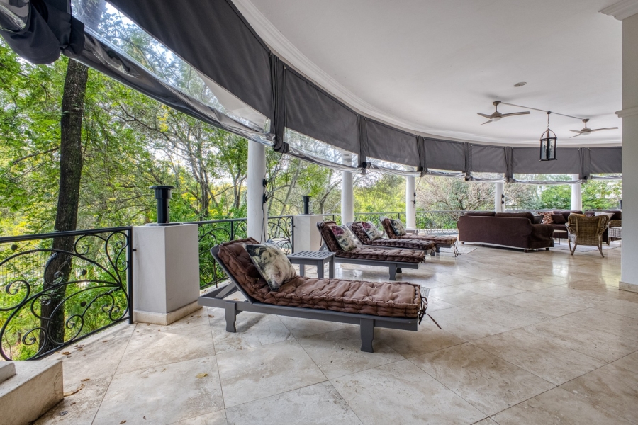 6 Bedroom Property for Sale in Beverley Gauteng