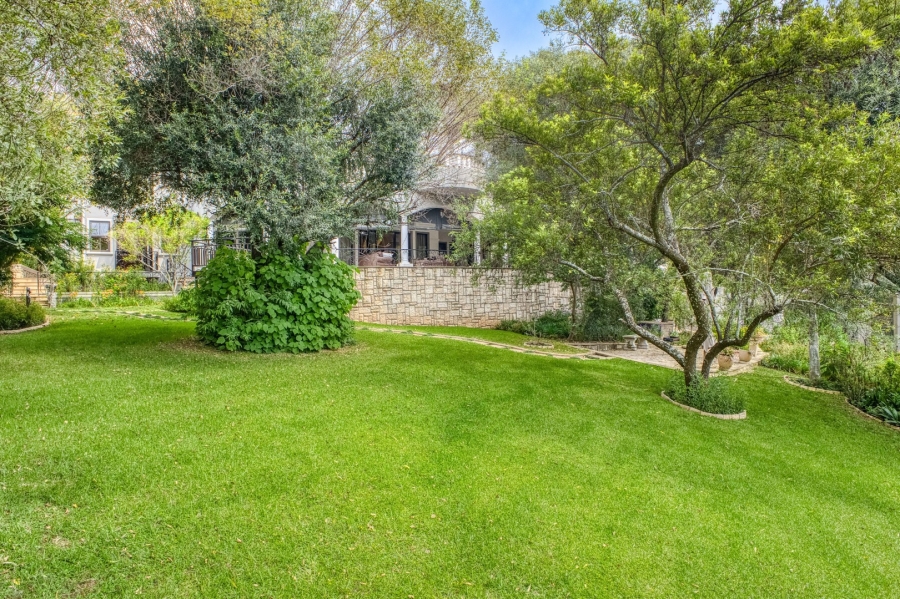 6 Bedroom Property for Sale in Beverley Gauteng