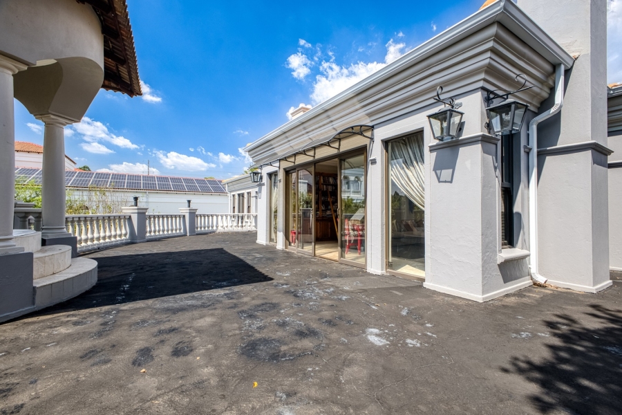 6 Bedroom Property for Sale in Beverley Gauteng