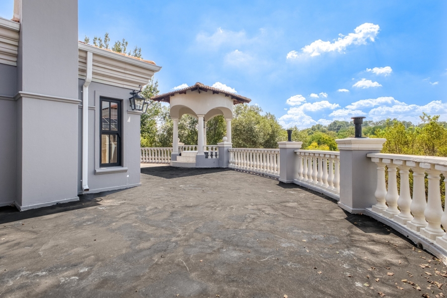 6 Bedroom Property for Sale in Beverley Gauteng