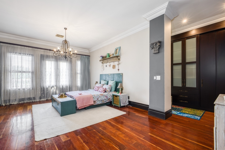 6 Bedroom Property for Sale in Beverley Gauteng
