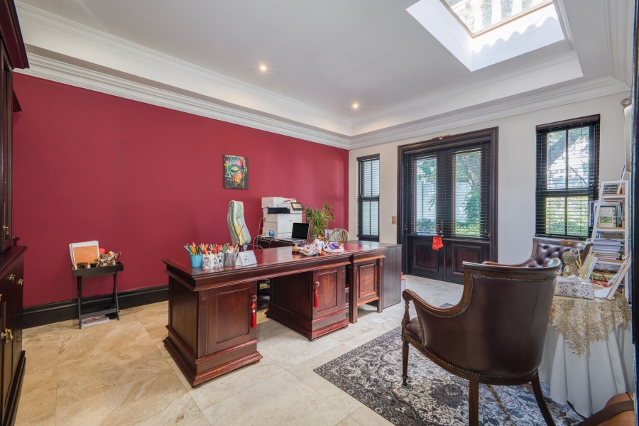 6 Bedroom Property for Sale in Beverley Gauteng