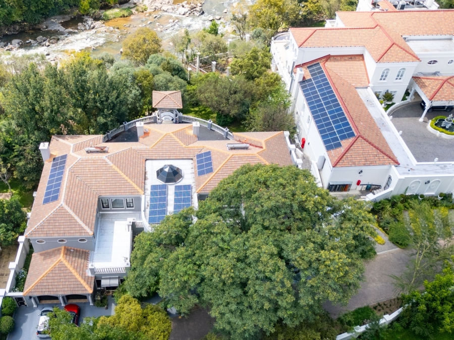 6 Bedroom Property for Sale in Beverley Gauteng