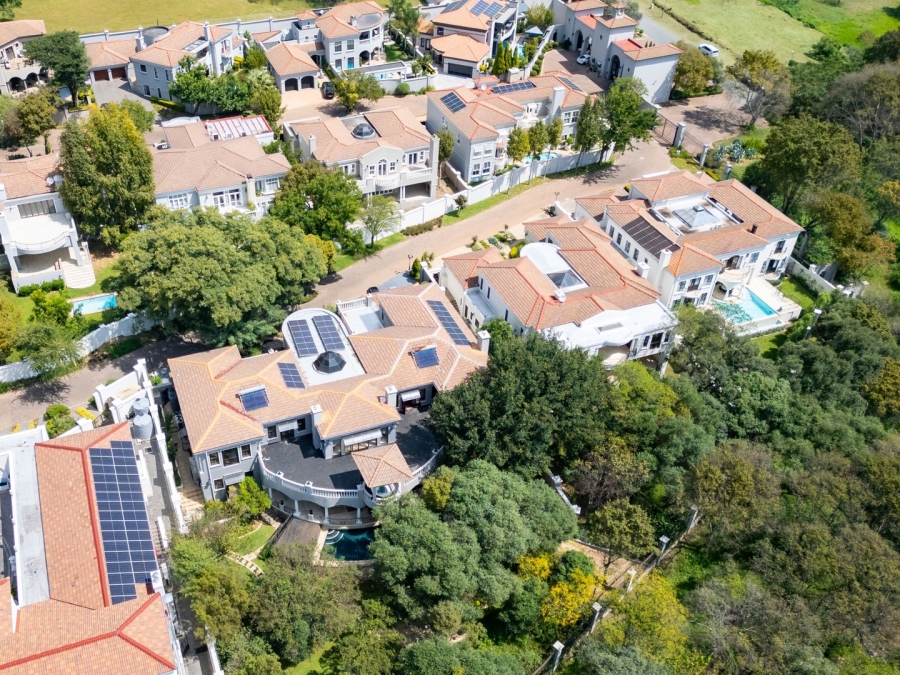 6 Bedroom Property for Sale in Beverley Gauteng