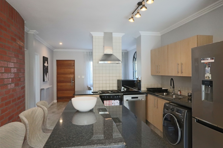 2 Bedroom Property for Sale in Rivonia Gauteng