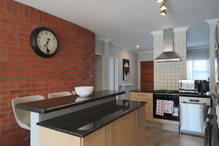 2 Bedroom Property for Sale in Rivonia Gauteng