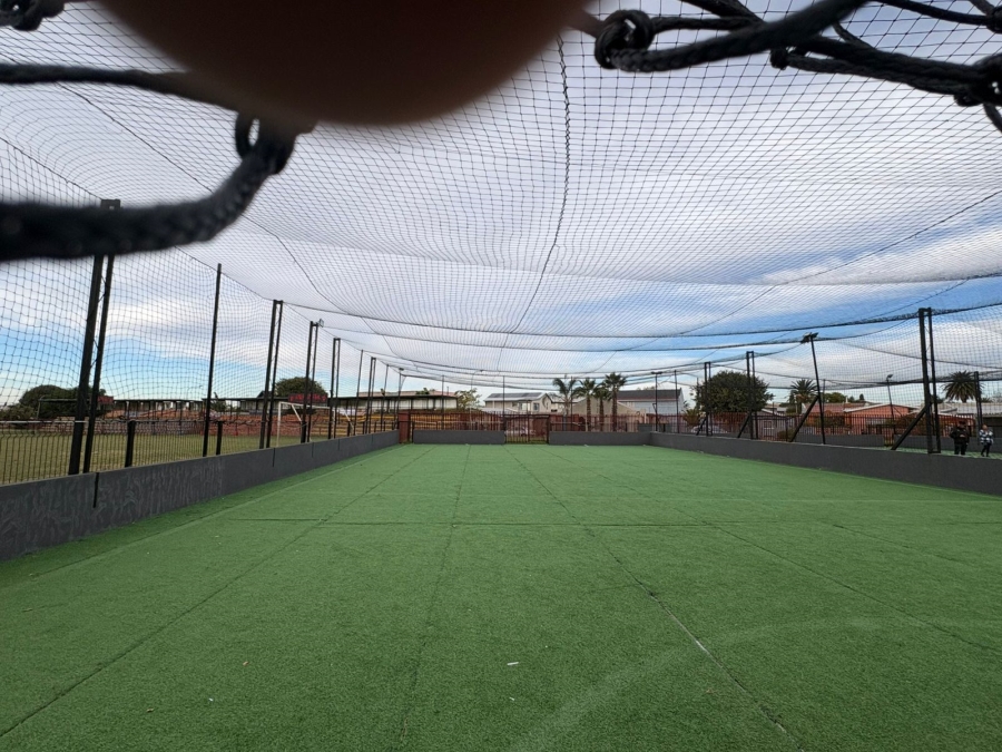 Commercial Property for Sale in Lenasia Ext 11 Gauteng