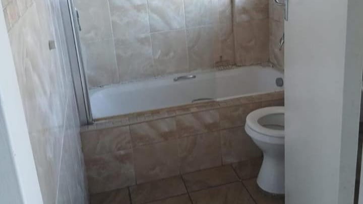 1 Bedroom Property for Sale in Lyndhurst Gauteng