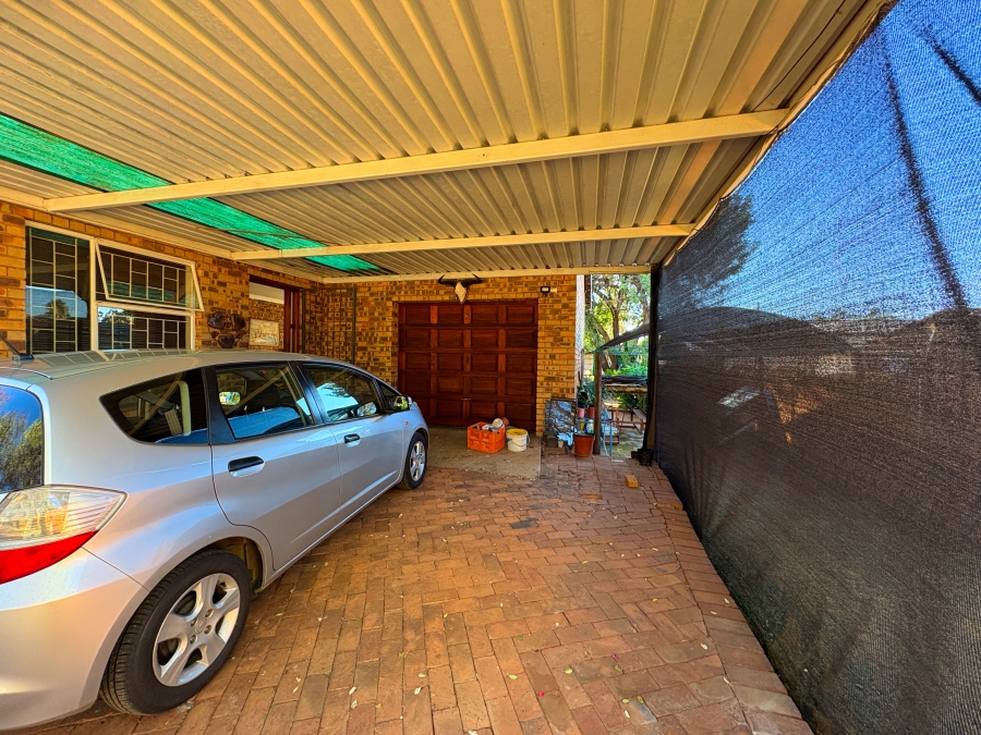 3 Bedroom Property for Sale in Theresa Park Gauteng