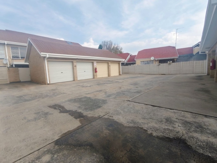 3 Bedroom Property for Sale in Three Rivers Gauteng