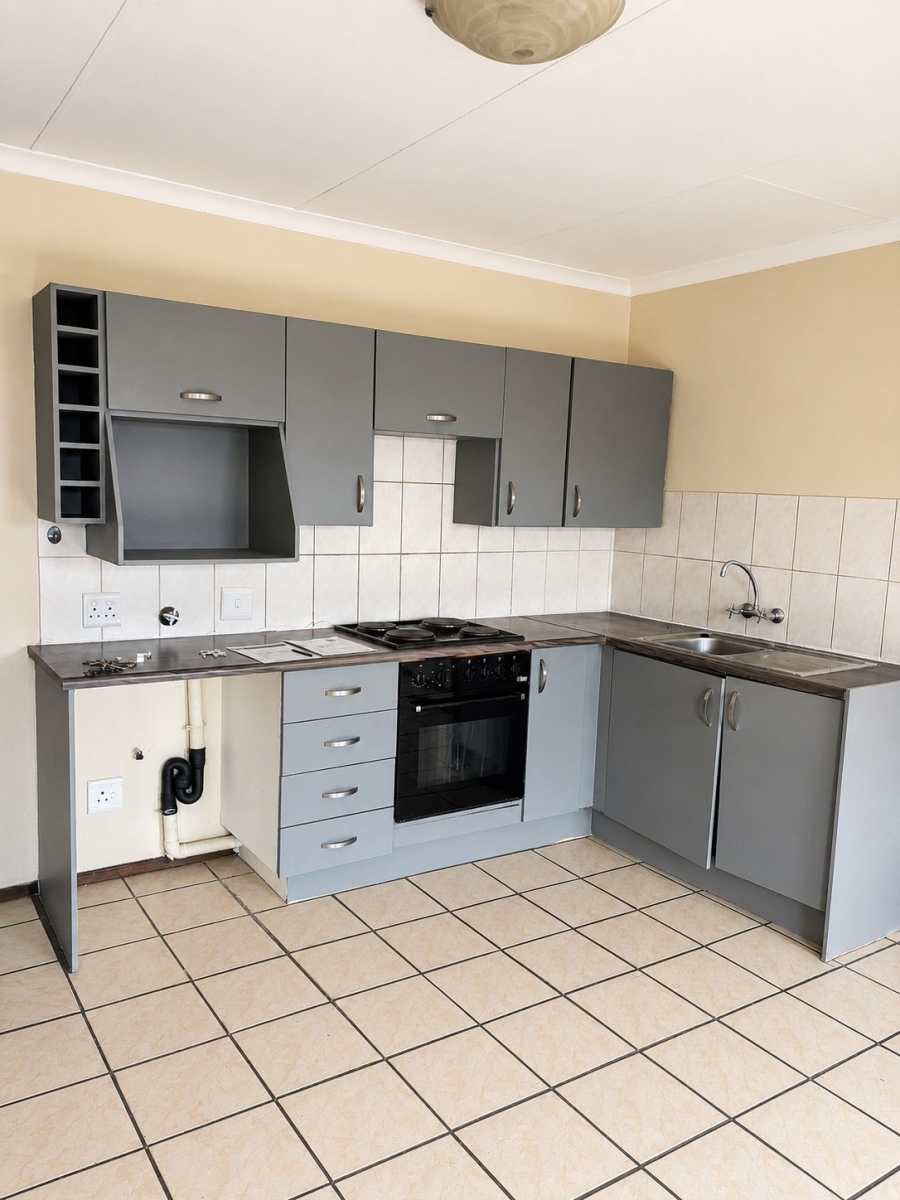 2 Bedroom Property for Sale in Moffat View Gauteng
