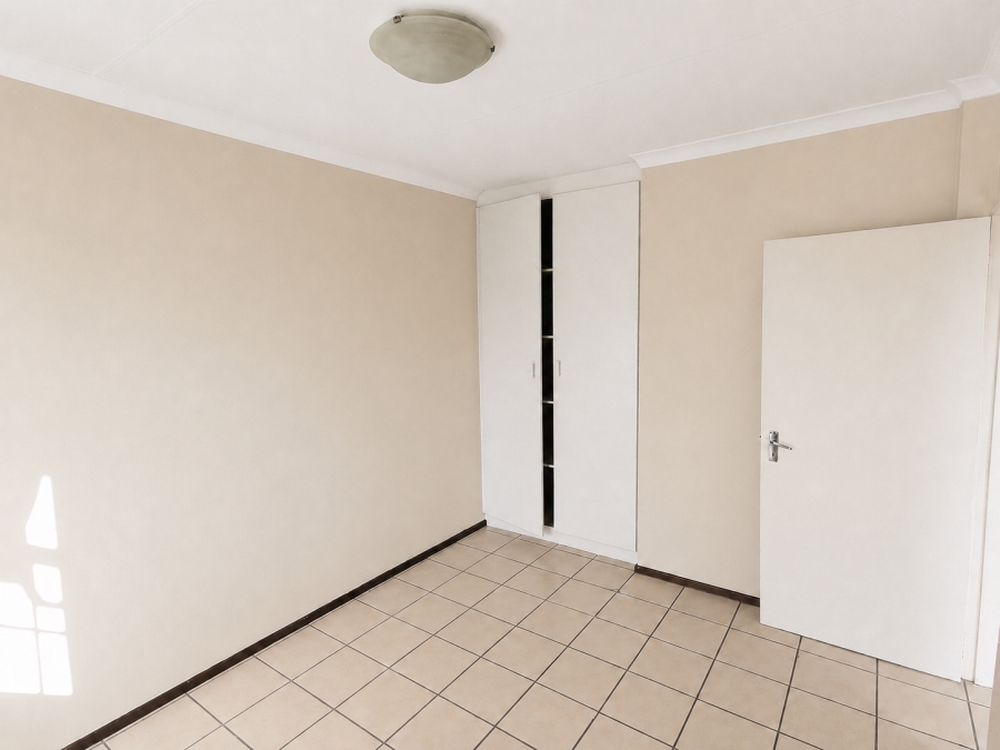 2 Bedroom Property for Sale in Moffat View Gauteng