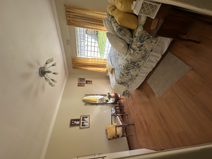 6 Bedroom Property for Sale in Brackenhurst Gauteng