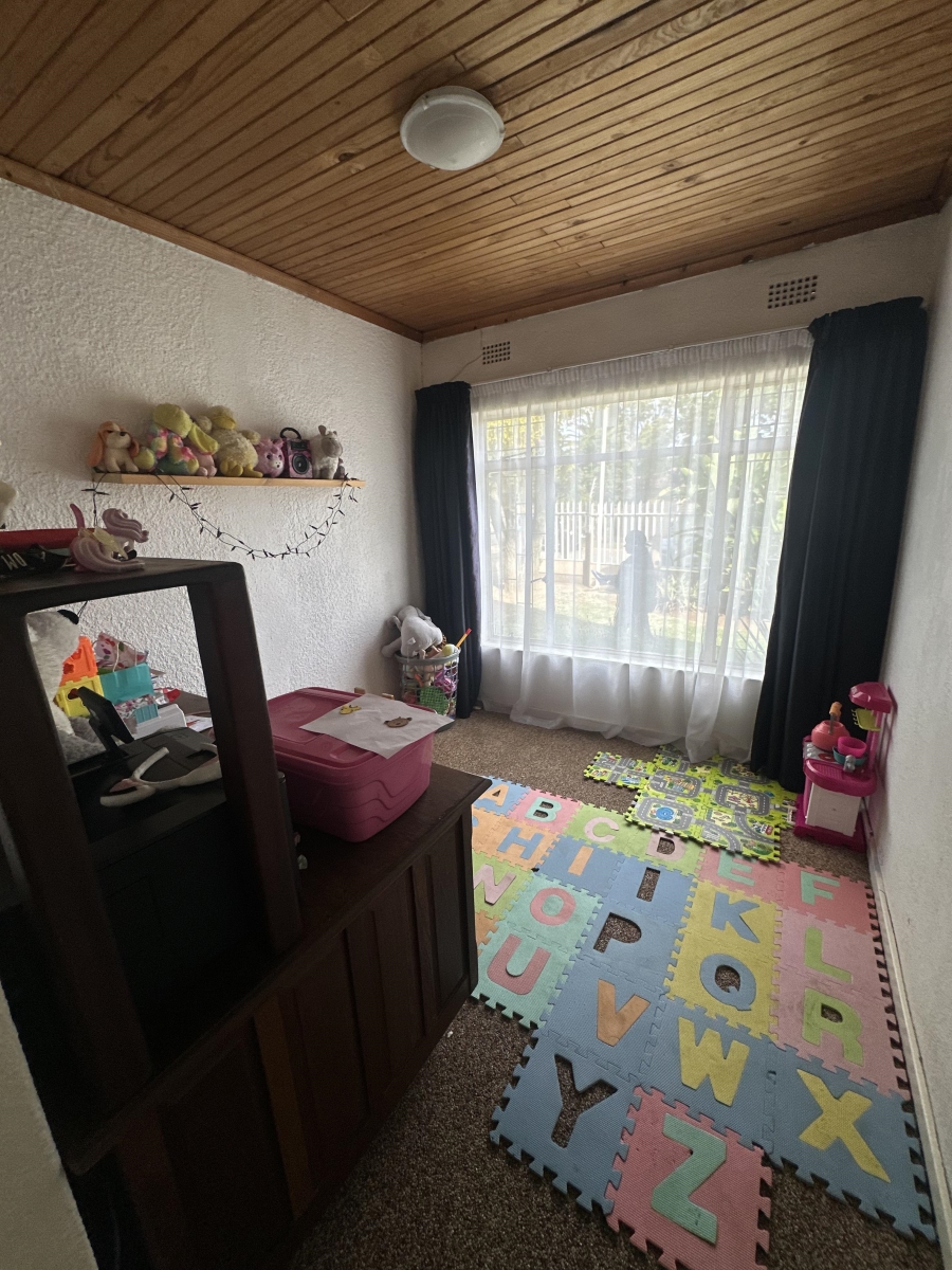 3 Bedroom Property for Sale in Brackendowns Gauteng