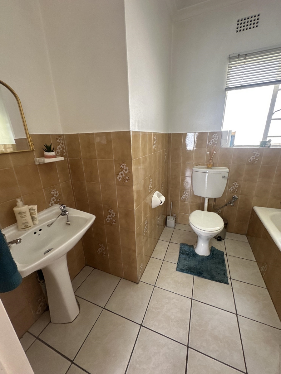 3 Bedroom Property for Sale in Brackendowns Gauteng