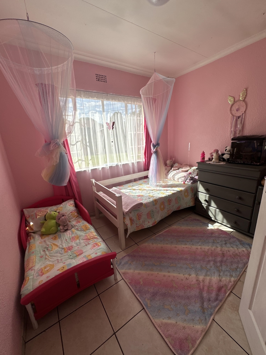 3 Bedroom Property for Sale in Brackendowns Gauteng