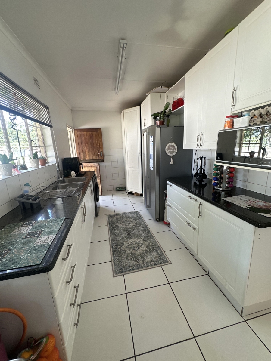 3 Bedroom Property for Sale in Brackendowns Gauteng
