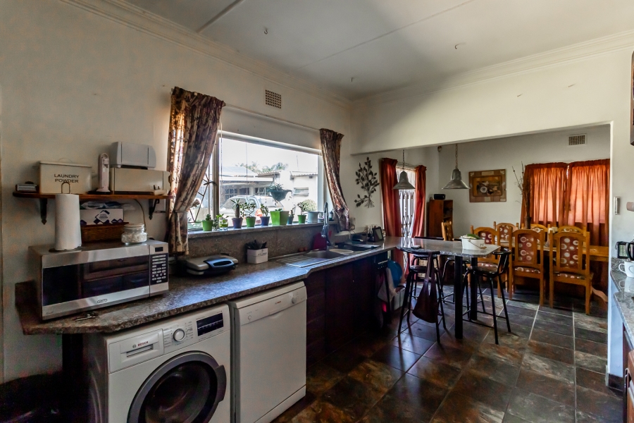 3 Bedroom Property for Sale in Waverley Gauteng