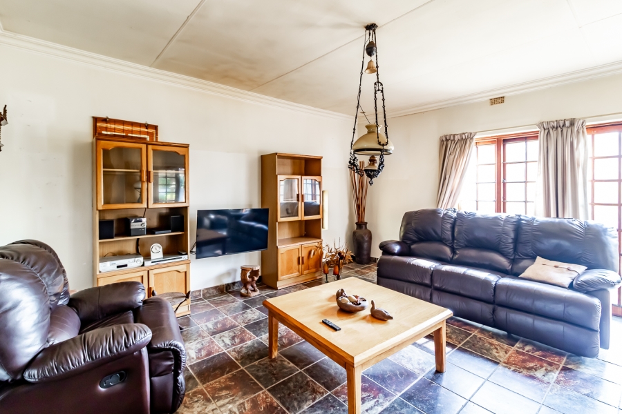 3 Bedroom Property for Sale in Waverley Gauteng