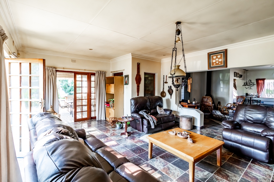 3 Bedroom Property for Sale in Waverley Gauteng