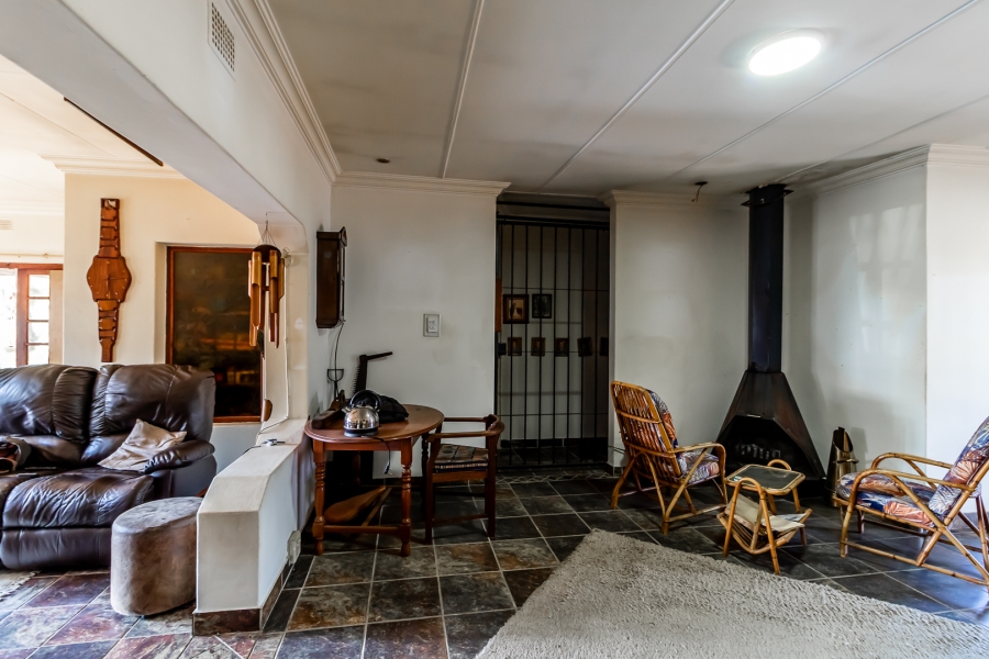 3 Bedroom Property for Sale in Waverley Gauteng