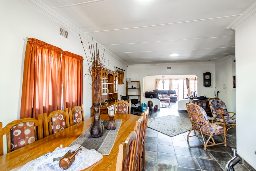 3 Bedroom Property for Sale in Waverley Gauteng
