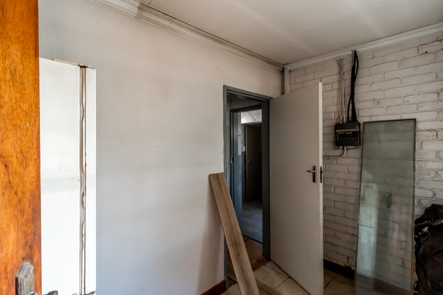 3 Bedroom Property for Sale in Waverley Gauteng