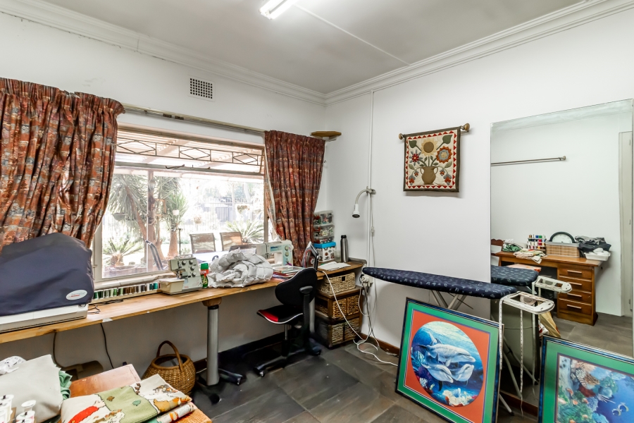 3 Bedroom Property for Sale in Waverley Gauteng