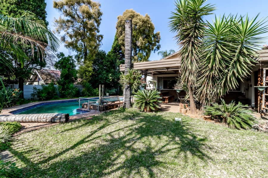 3 Bedroom Property for Sale in Waverley Gauteng