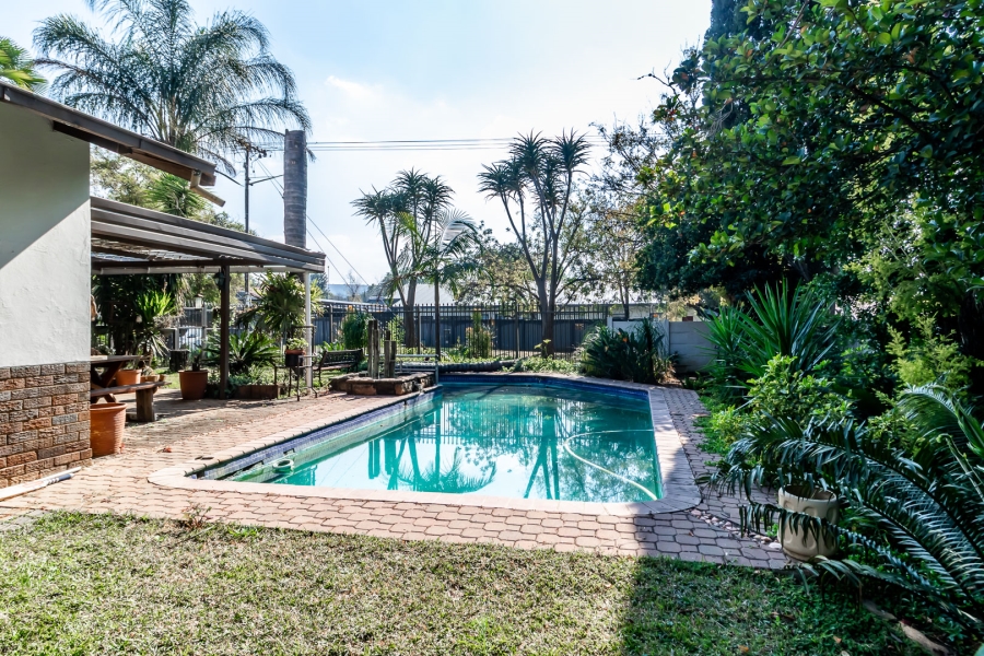3 Bedroom Property for Sale in Waverley Gauteng
