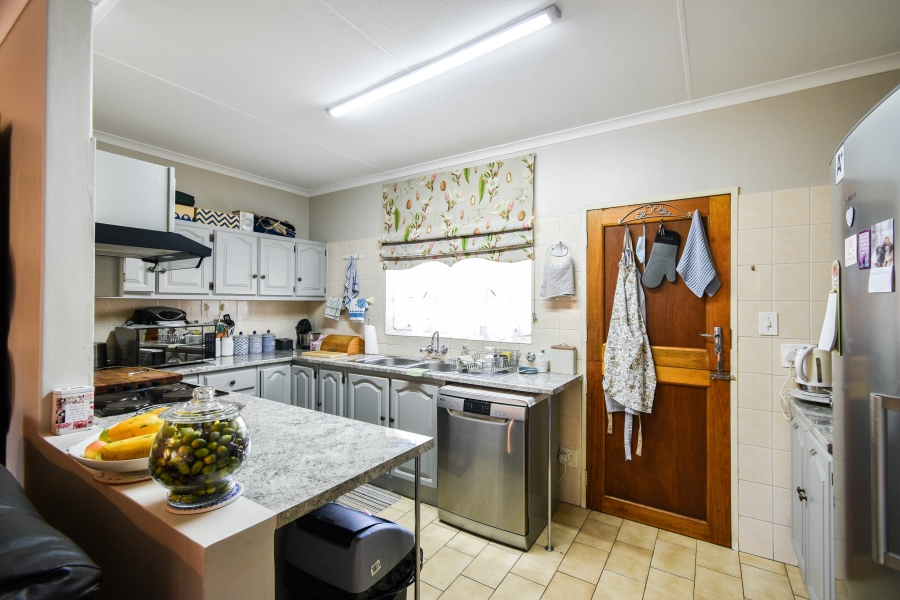 2 Bedroom Property for Sale in Montana Gauteng