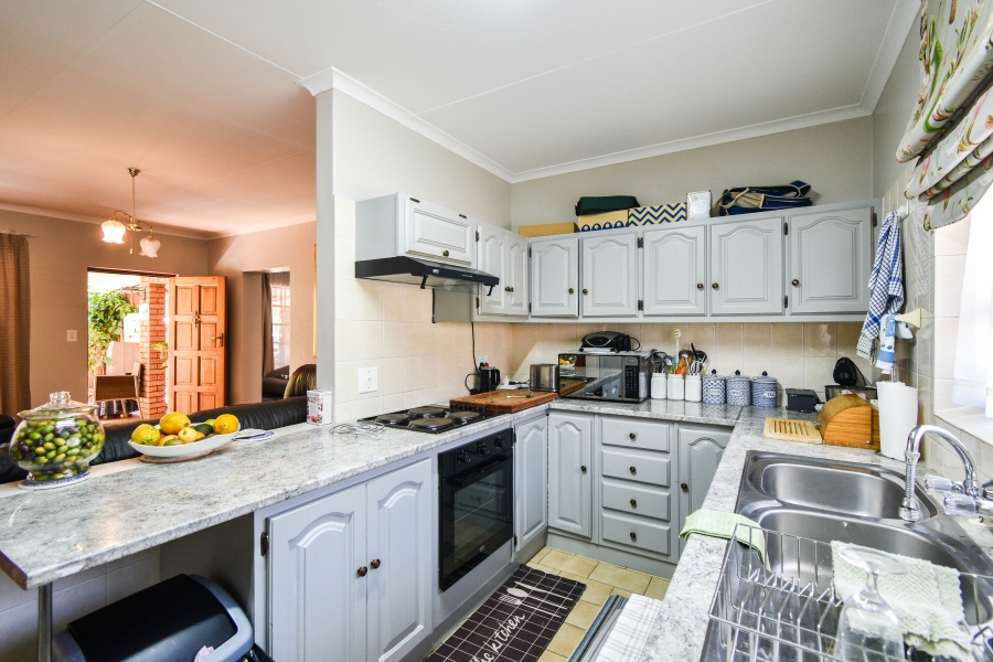 2 Bedroom Property for Sale in Montana Gauteng